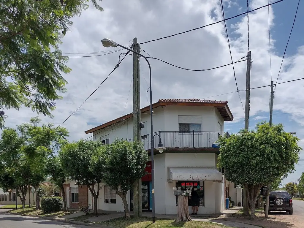 Edificio, Venta departamentos + local. Tigre