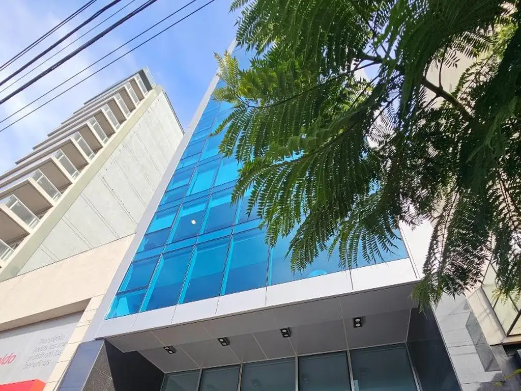 Venta Oficina -   Excelente Edificio Corporativo -