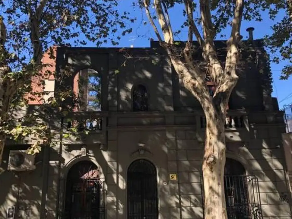 Venta muy canchera casa chorizo en Palermo