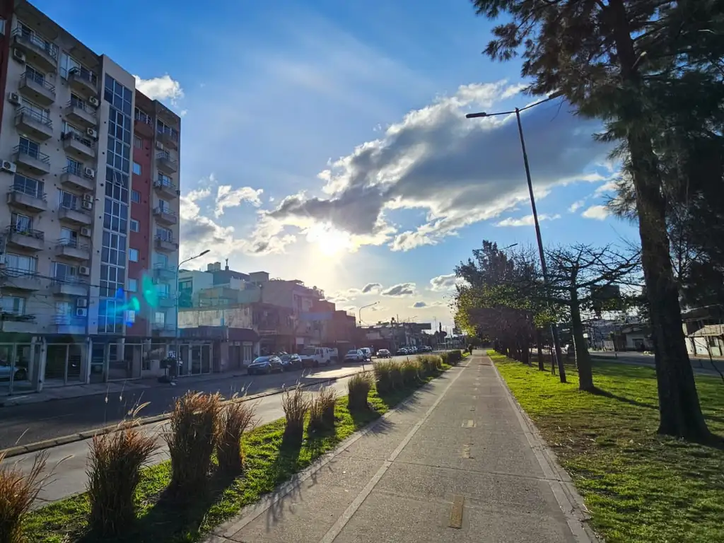 2 ambientes con cochera Haedo Norte