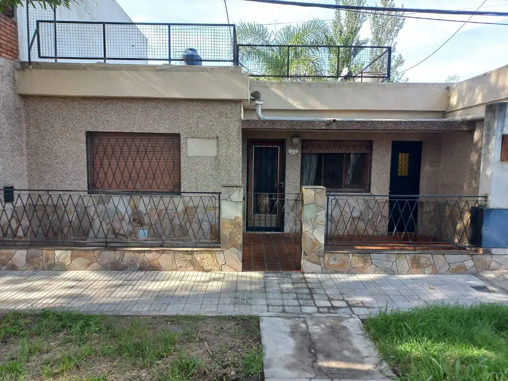 Casa en Venta tres dormitorios Las Delicias