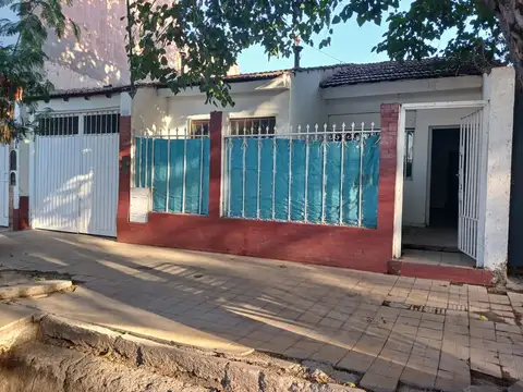 Venta Casa 4ta Sección Á.Fundacional 524m2 terreno