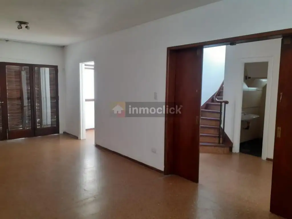 OPENHOUSE INMOBILIARIA VENDE GRAN PROPIEDAD IDEAL PARA EMPRESAS, OFICINAS, LOCAL COMERCIAL.