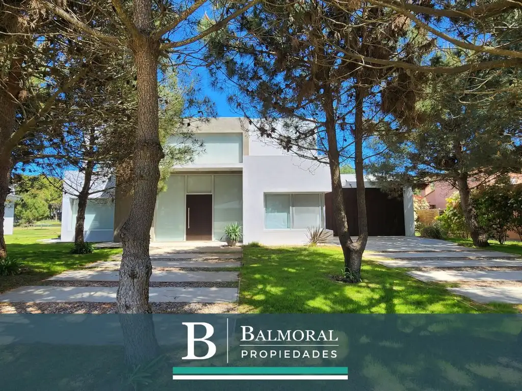 8174 - Casa en Venta - Pinamar, Zona La Herradura