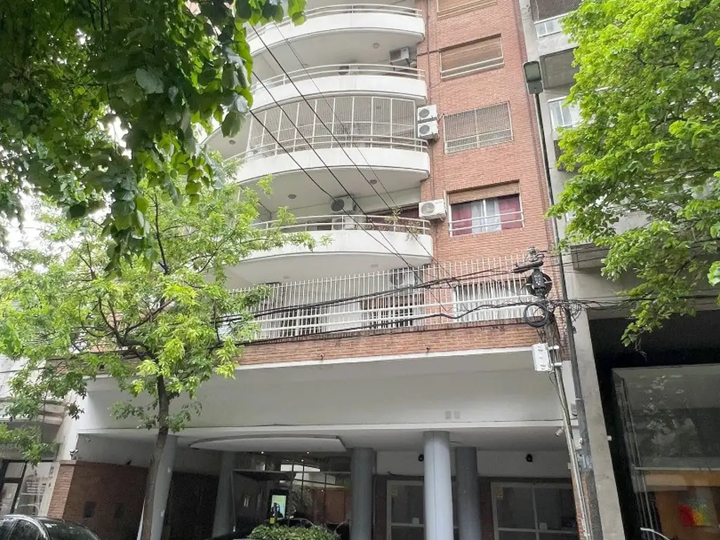 Nuñez, Excelente Edificio, S/piso, 4 Ambientes Ctfte, 2 Baños, Cochera Fija bcon tza