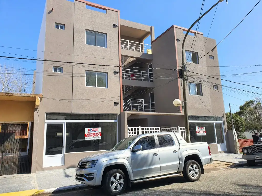 Venta de Local comercial en Costa Azul