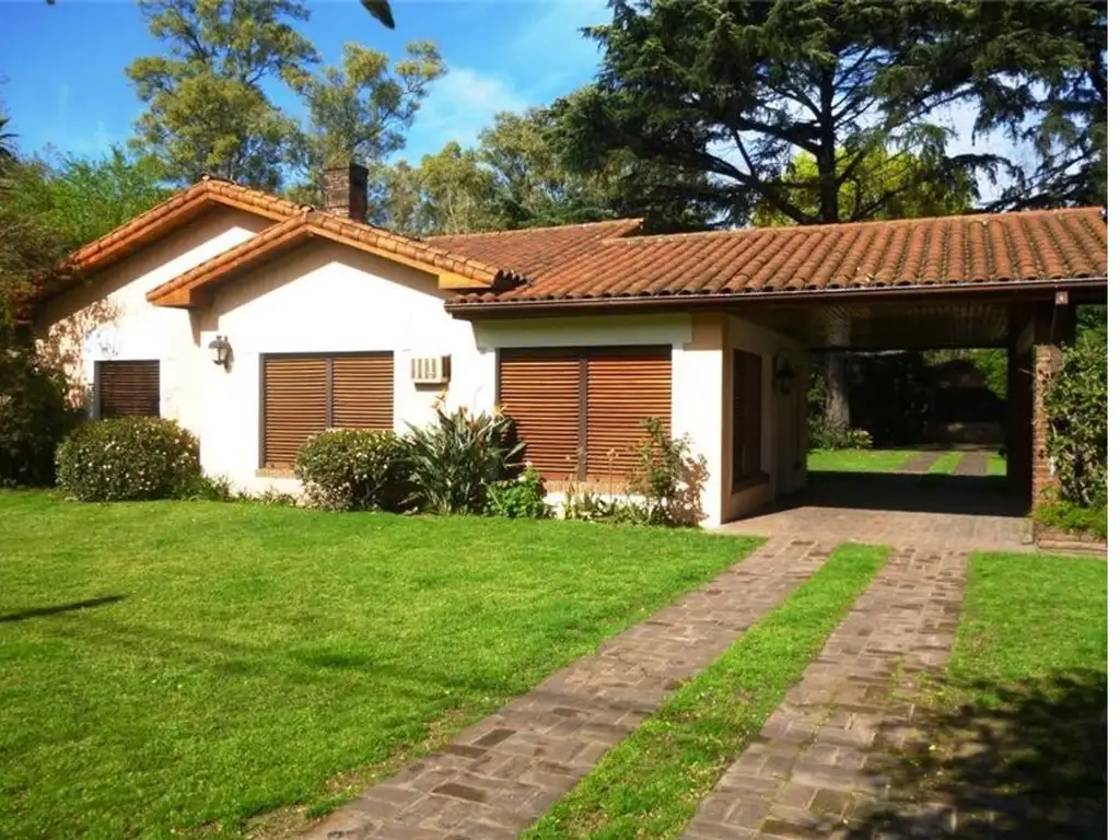 CHALET EN EL BARRIO  "CORTIJO VIEJO"