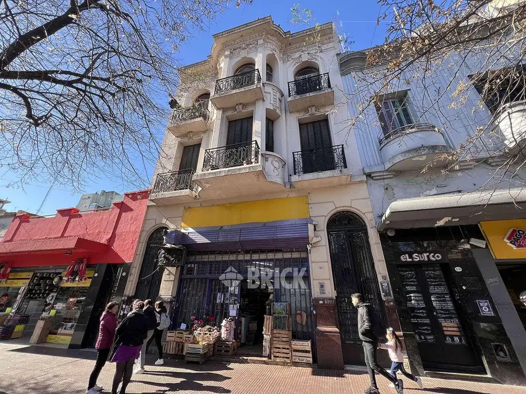 (VENTA EN BLOCK) LOCAL A LA CALLE Y 2 DEPTOS EN BOEDO AL 800 - 821 M2 Y AMPLIACION