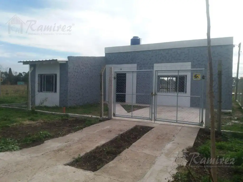 Casa 3 Ambientes En Venta - Francisco Alvarez, Moreno