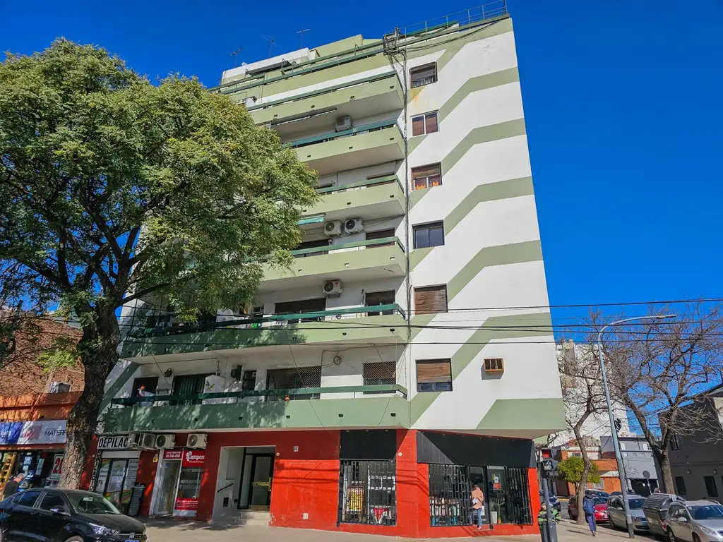 VENTA – DEPARTAMENTO 2 AMBIENTES CON BALCON - BAJAS EXPENSAS – VILLA ORTUZAR