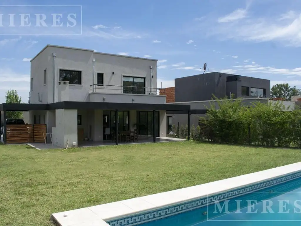 Casa en alquiler temporario en Santa Guadalupe, Pilar del Este