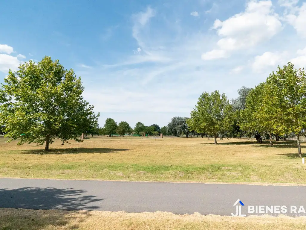 Terreno en venta en el Barrio Mirabosques Cardales, Lote 254.