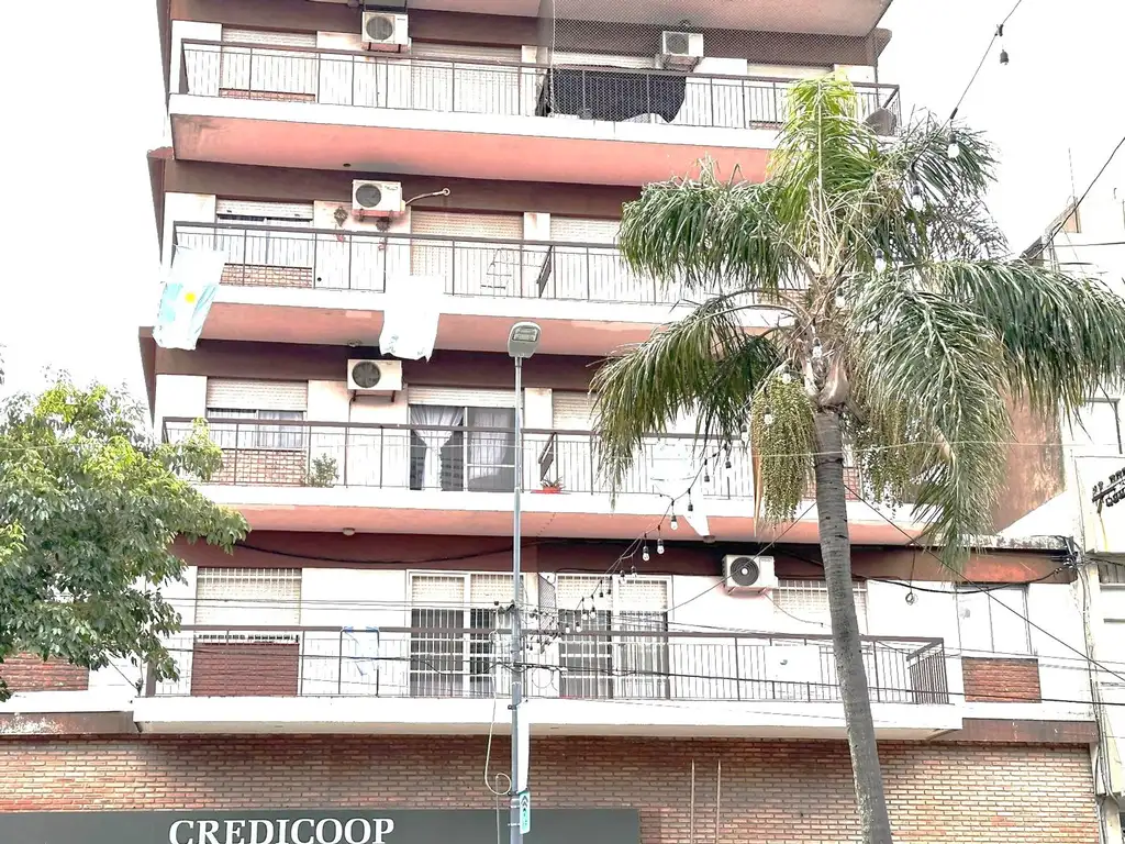 VENTA DEPARTAMENTO 6 AMBIENTES EN CAMPANA CENTRO