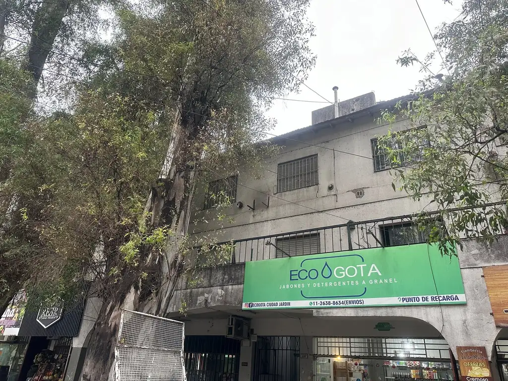 Departamento  en Venta en Ciudad Jardin, Tres de Febrero, G.B.A. Zona Oeste