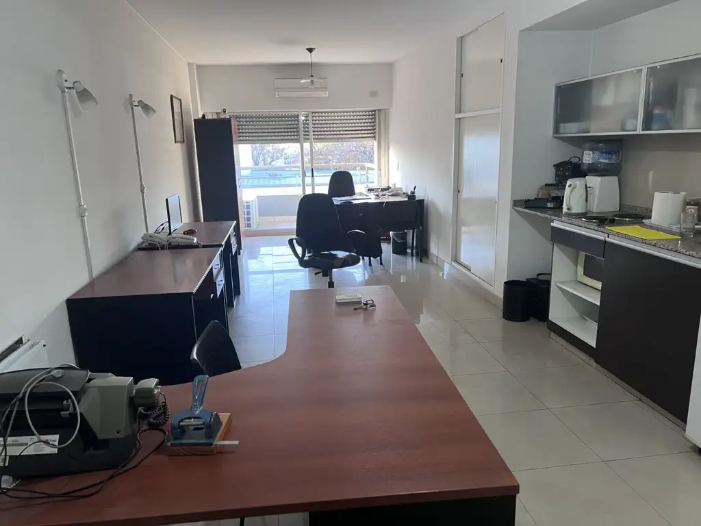 MONOAMBIENTE EN VENTA     -   EN AV.SAN MARTIN 7236