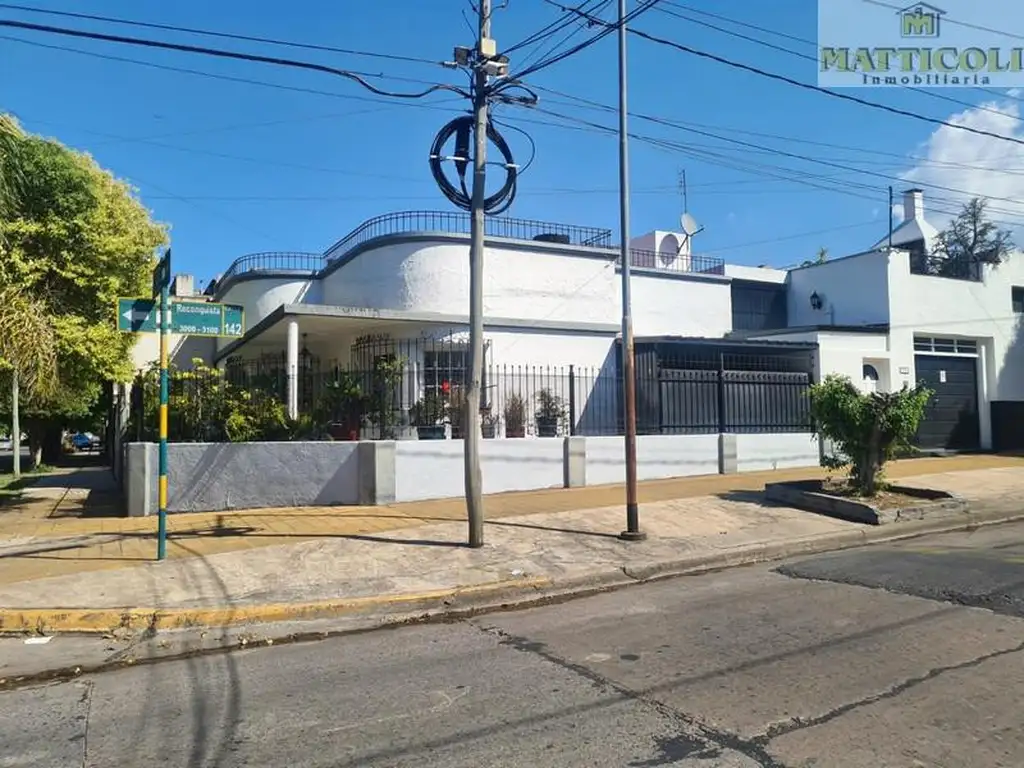 Casa en Chilavert sobre terreno de 210 m2