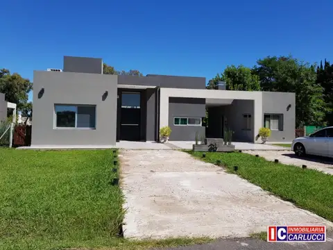 Casa moderna Barrio Prados Oeste Venta