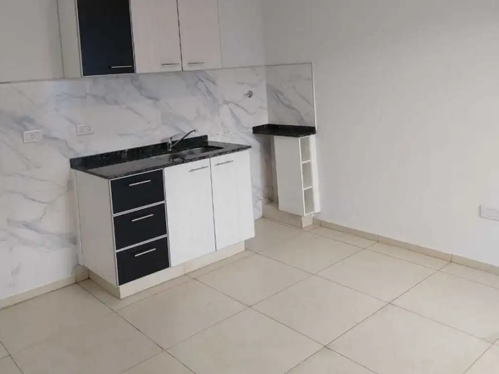 OPORTUNIDAD DUPLEX 3 AMBIENTES CON COCHERA SIN EXPENSAS