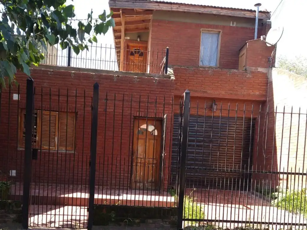 Casa en Venta con departamento