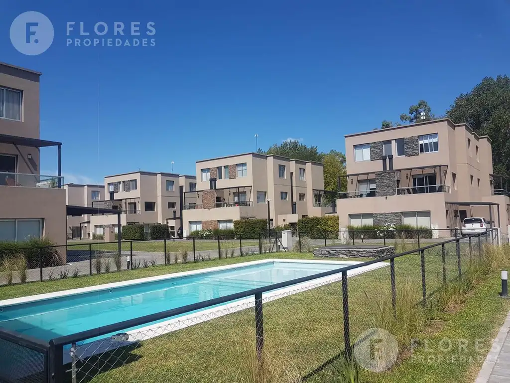 Flores Prop. Vende Departamento - Green Village - Pilar