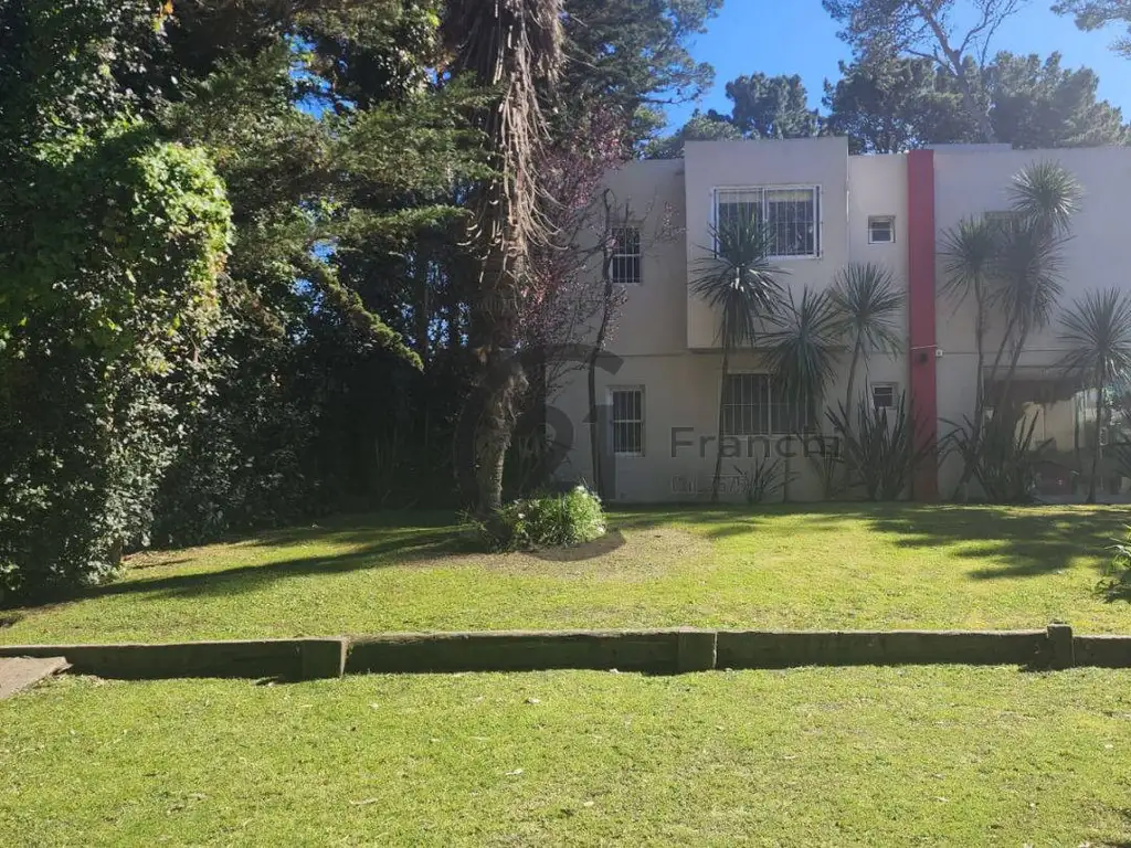 Venta de Departamento en planta baja ,2 ambientes, Pinamar.