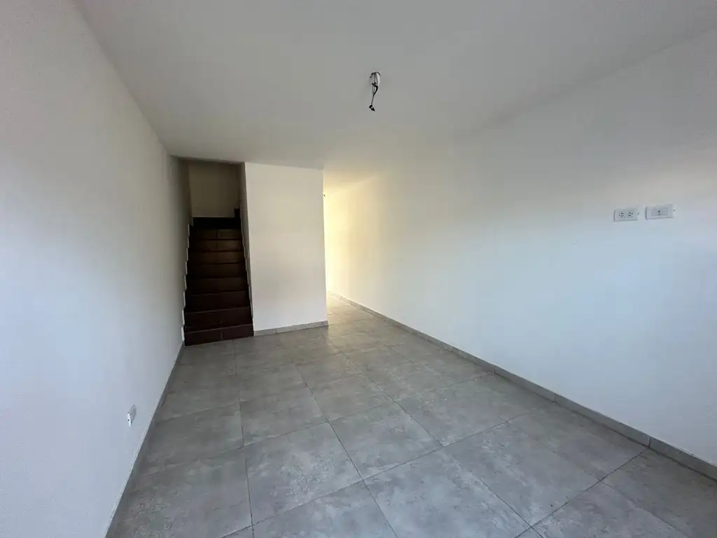 VENTA DUPLEX EN EZPELETA