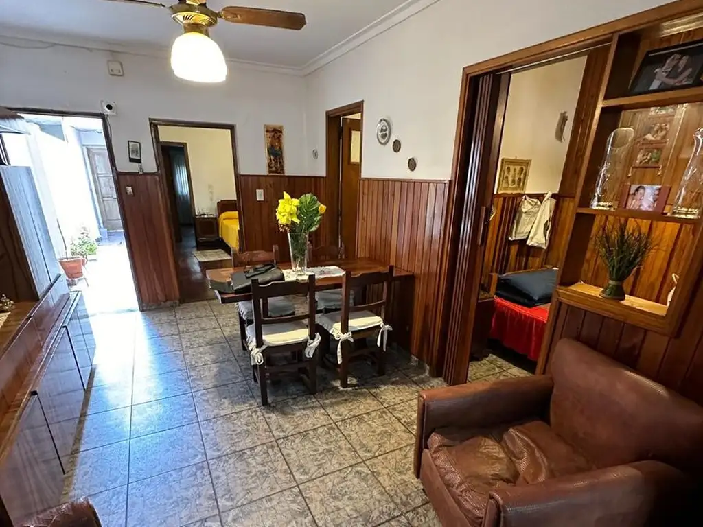 Casa PH en Venta estilo Chorizo en Caseros, Tres de Febrero. Bs.As.-