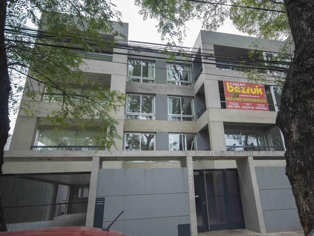 Departamento de 2 ambientes con cochera y baulera en venta en Acassuso