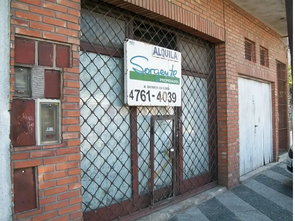 LOCAL  EN ALQUILER EN ZONA INDUSTRIAL