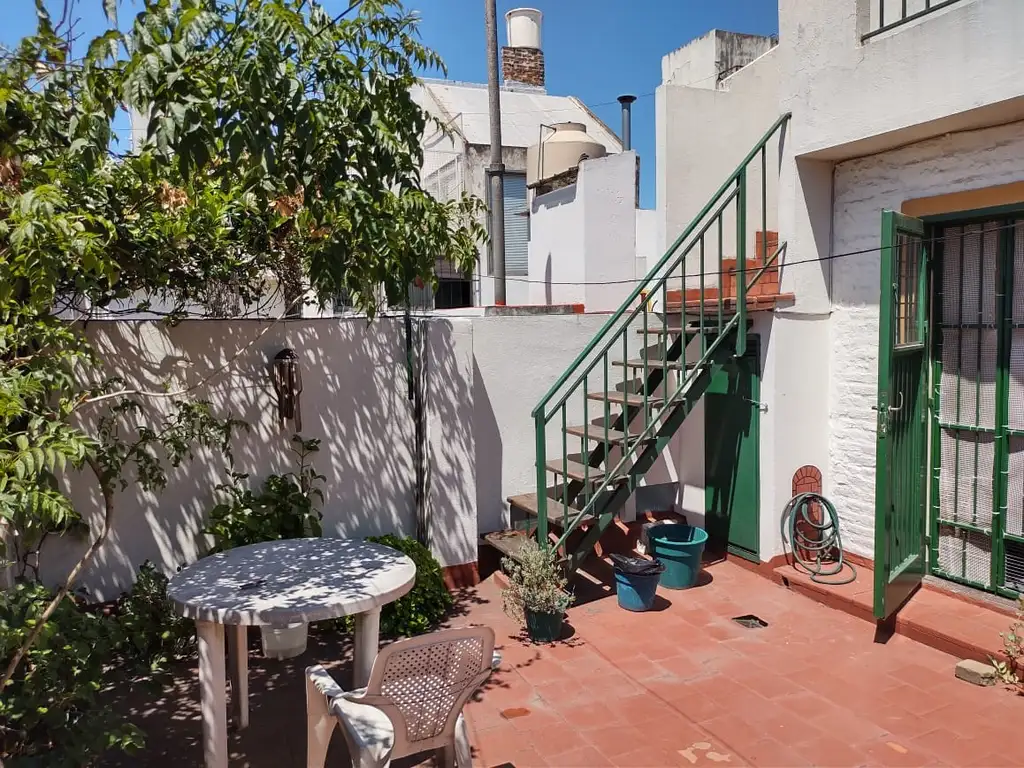 PH Venta 4 ambientes 80 años, 132m2, Contrafrente, Pje Amberes 900 piso PB,  Caballito | Adinco