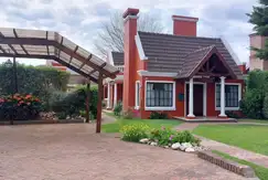 IMPECABLE Chalet en venta de 3 dormitorios COUNTRY ARANZAZU