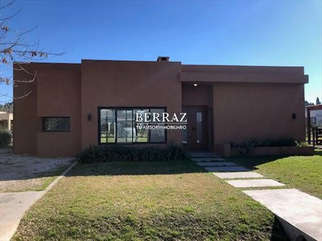 Casa venta 3 ambientes en Manzanares Chico Pilar lote 632 m2