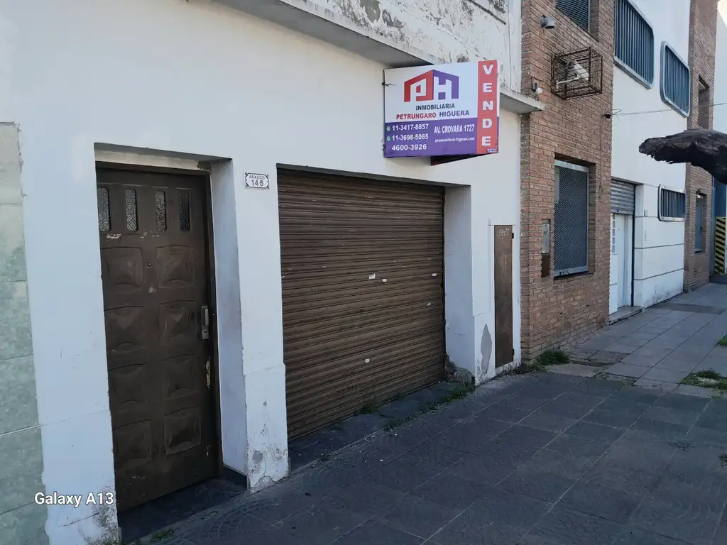 Venta amplia vivienda de 3 amb con garage