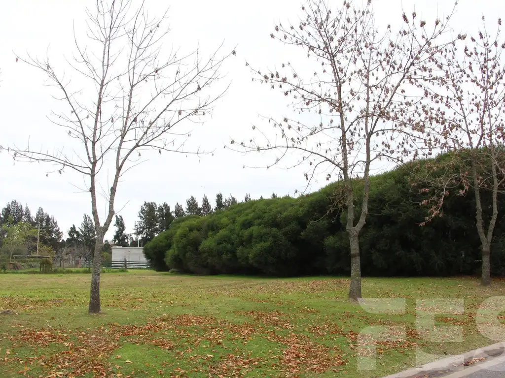 Lote en venta  El Cazal Barrio Parque Nautico