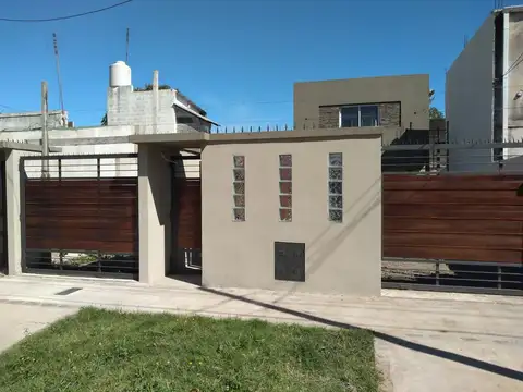 Casa PH en Venta de 3 amb en Pacheco