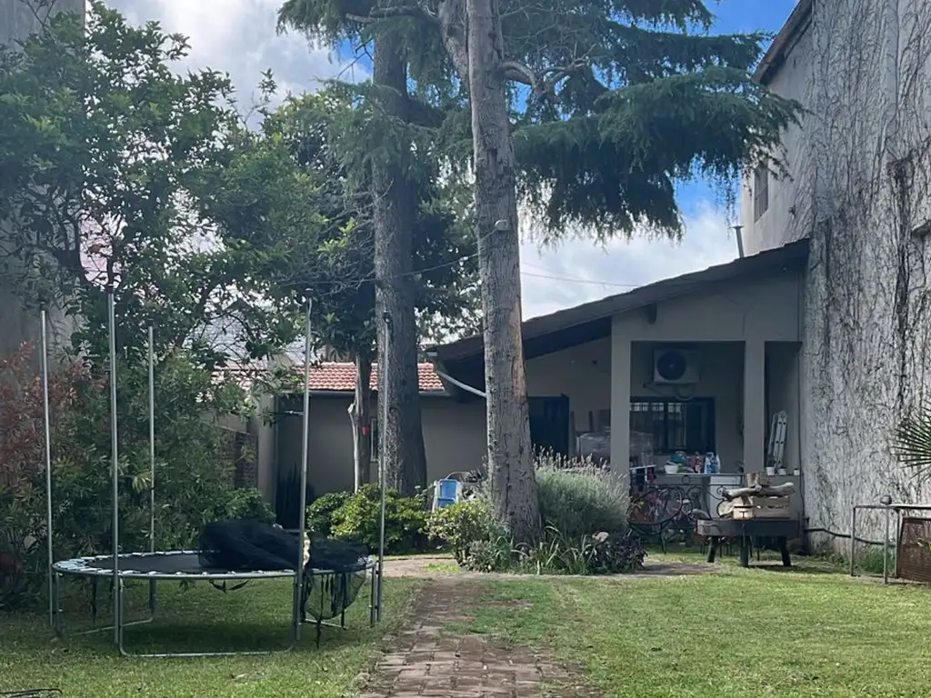 Venta Casa de 3 ambientes en Olivos