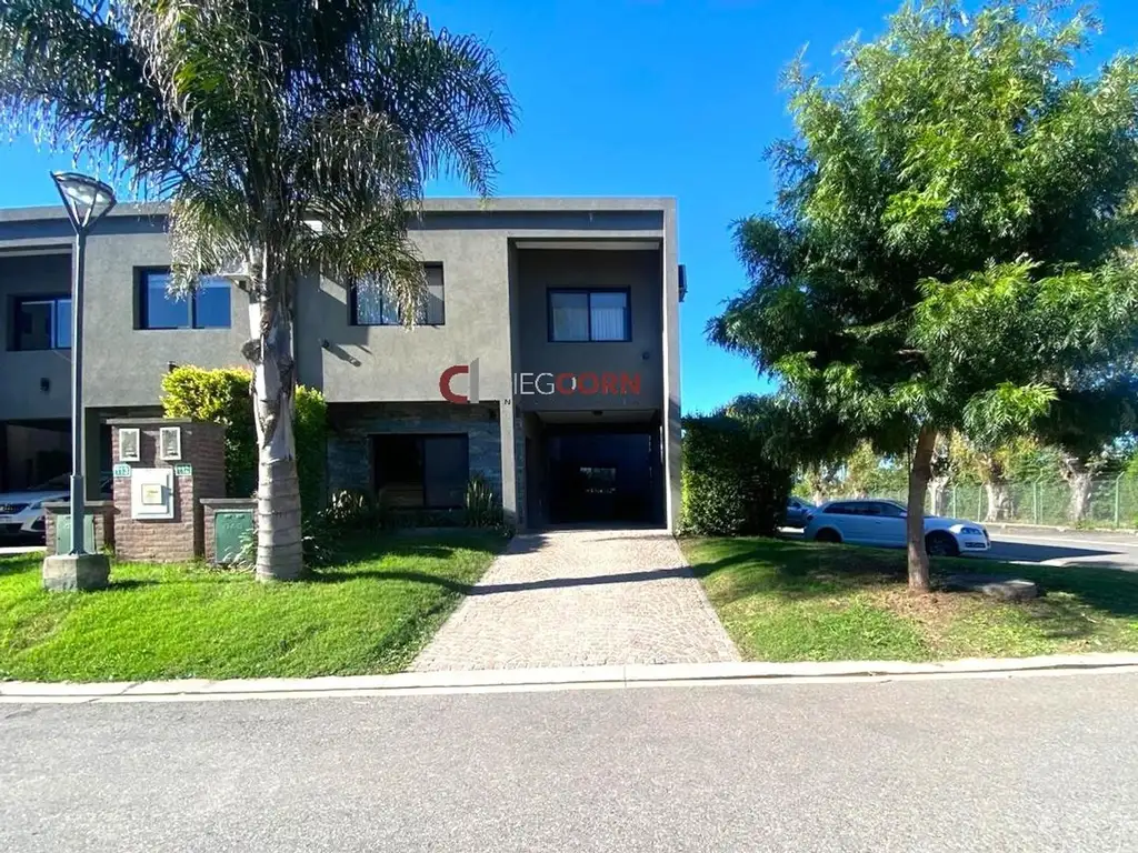 Casa 4amb.Barrio Cerrado María Eugenia Village.Moreno