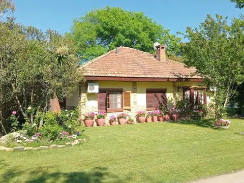 Casa en Venta en Country Club el Bosque, Campana