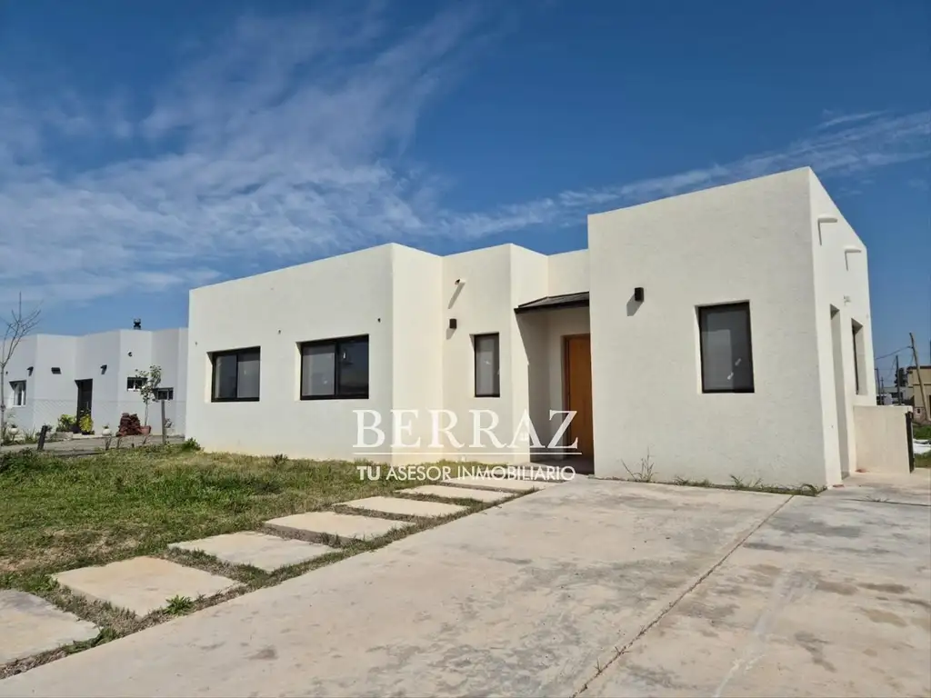 Casa venta 4 ambientes en Santa Isabel Etapa II Escobar lote de 600 m2 Interno