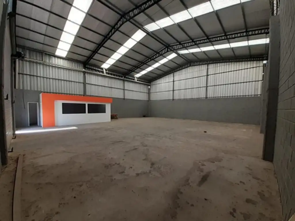 Venta De Nave Industrial En Parque Industrial Canning