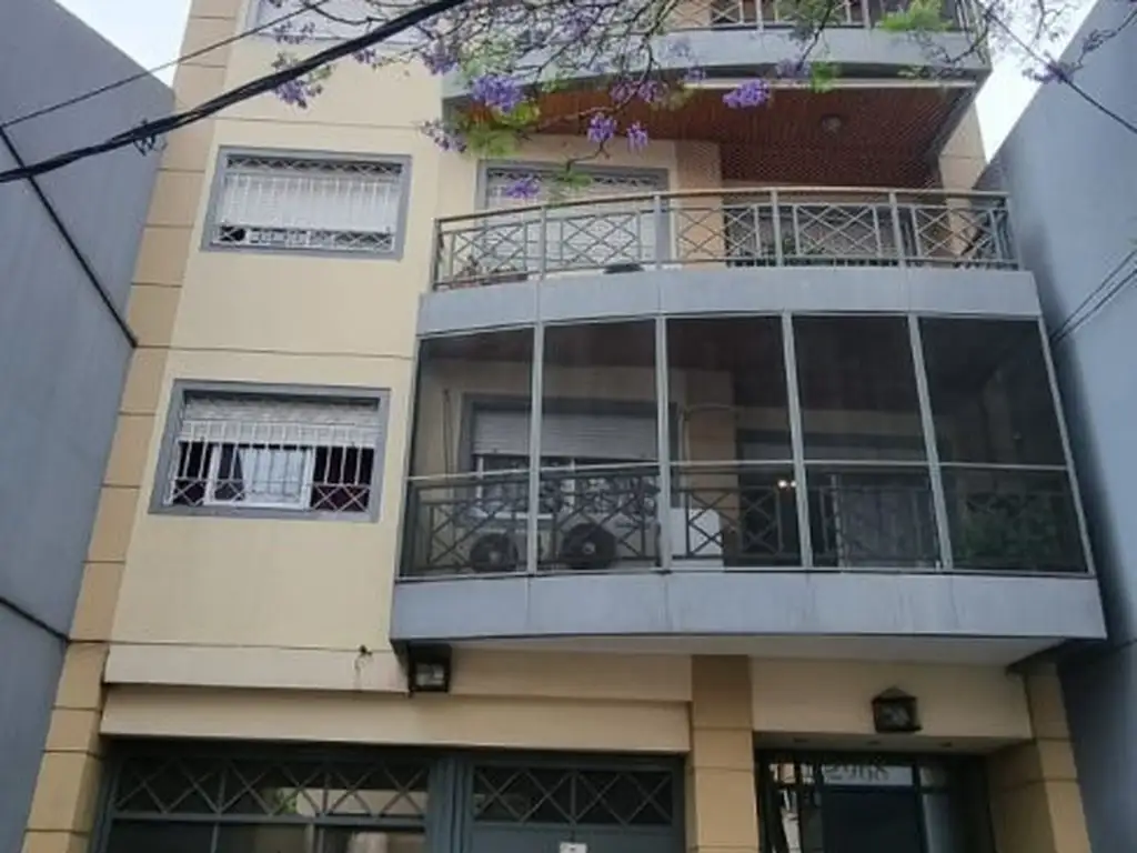 Departamento de 2 ambientes en Lanus centro