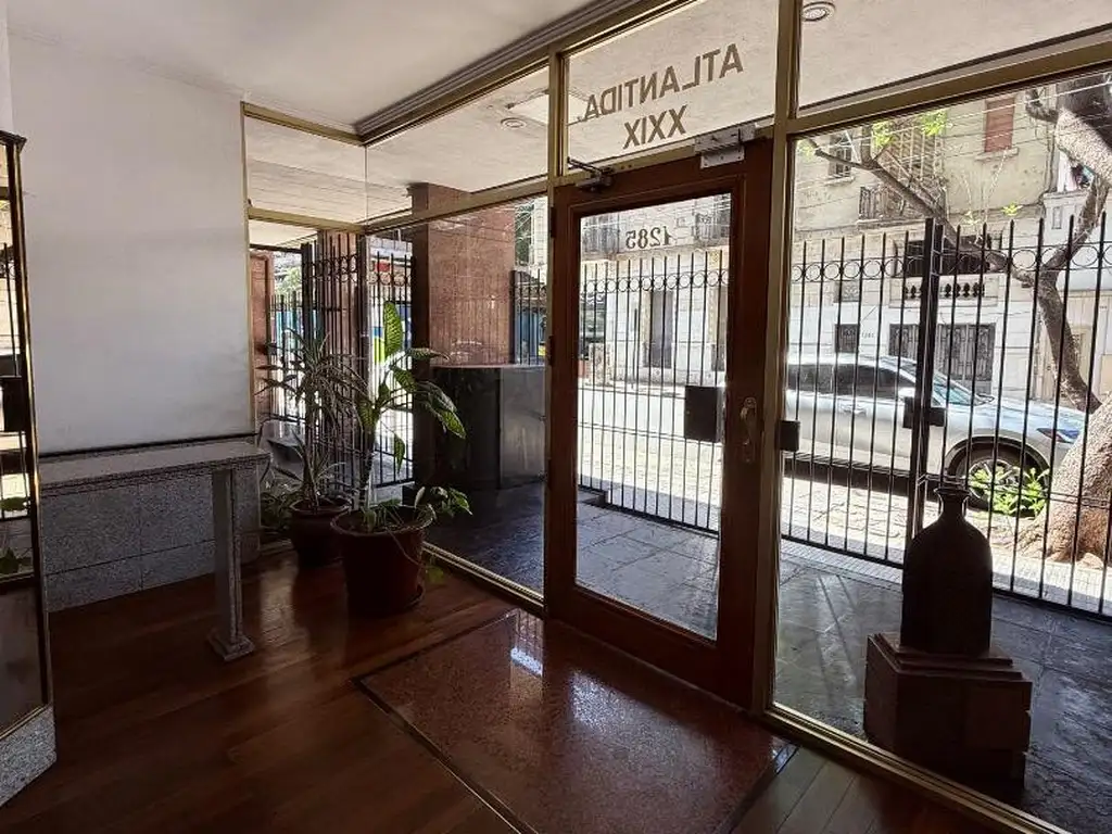 VENTA DEPARTAMENTO DE 2 DORMITORIOS CON COCHERA