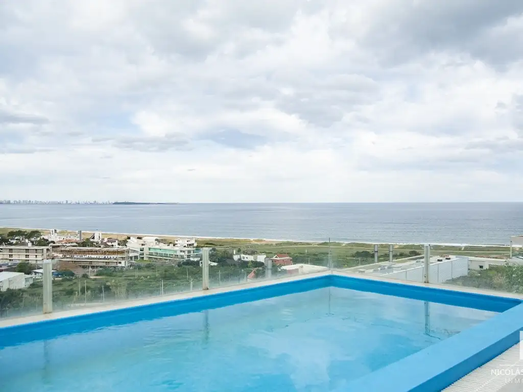 Monoambiente en Punta Ballena con vista a la Playa