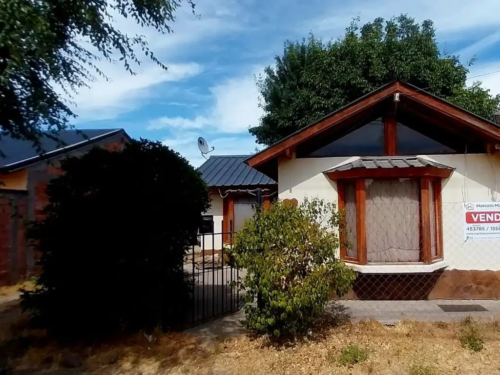 Casa con quincho en terreno grande de Trevelin