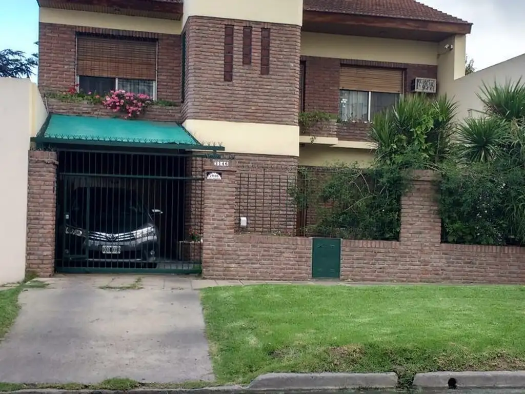 Casa Chalet  en Venta en El Talar, Tigre, G.B.A. Zona Norte