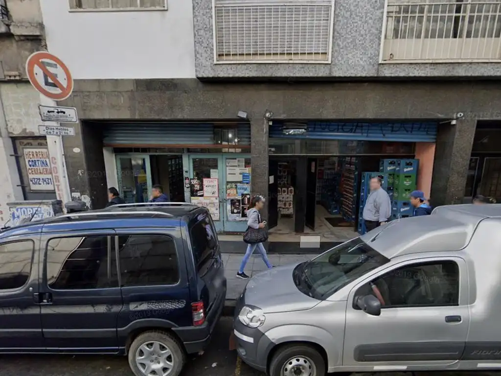 Venta de Local 400 m2, ideal supermercado - Monserrat