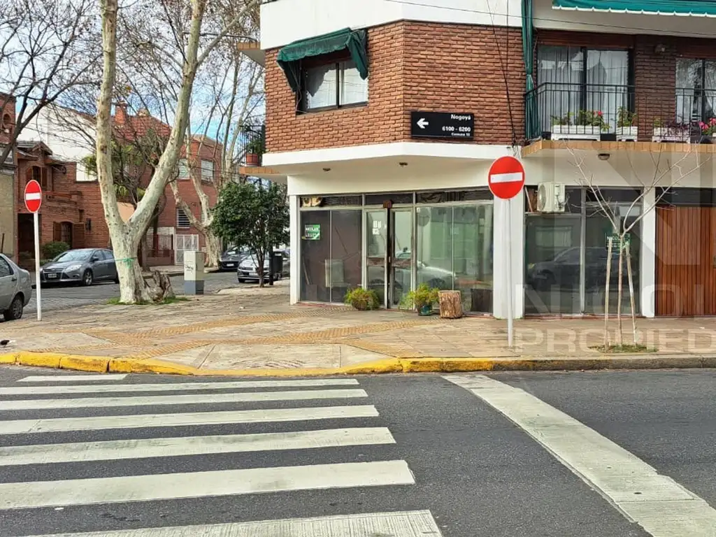 EXCELENTE LOCAL EN ESQUINA - 48 m2 VILLA SANTA RITA