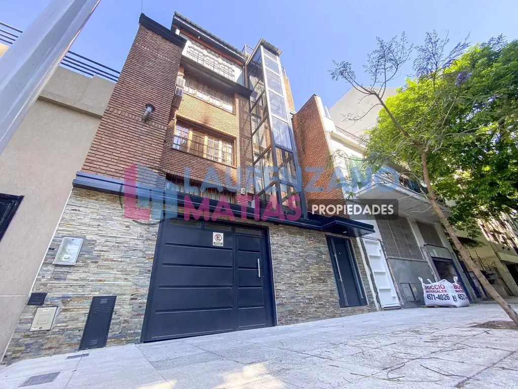 VENTA O ALQUILER - CASA 5 AMB. CON PATIO, TZA, COCHERA Y ASCENSOR EN VILLA DEVOTO