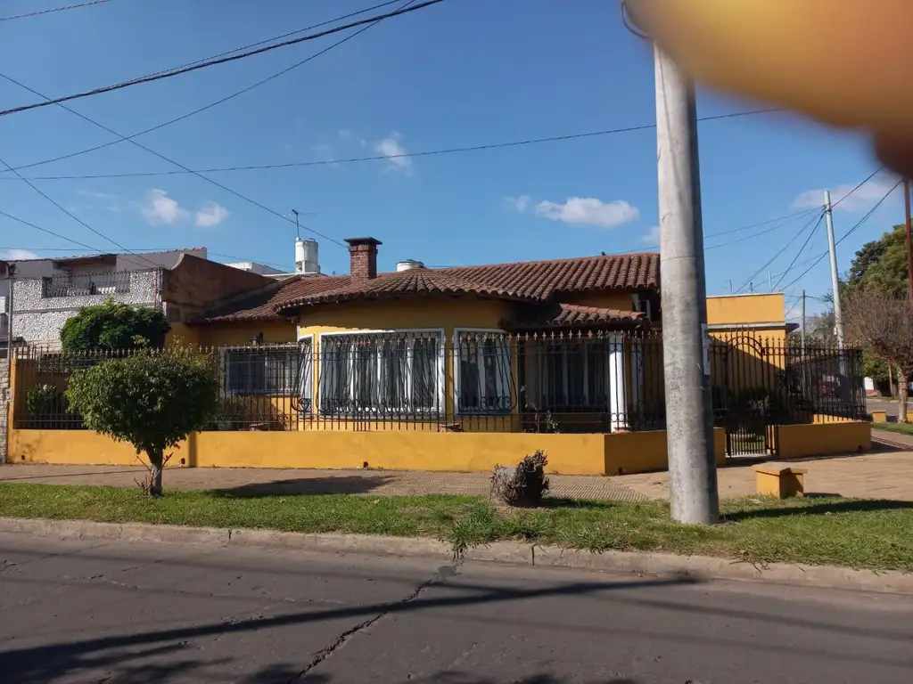 OPORTUNIDAD EN LA MEJOR ZONA DE PALOMAR - Foto 0