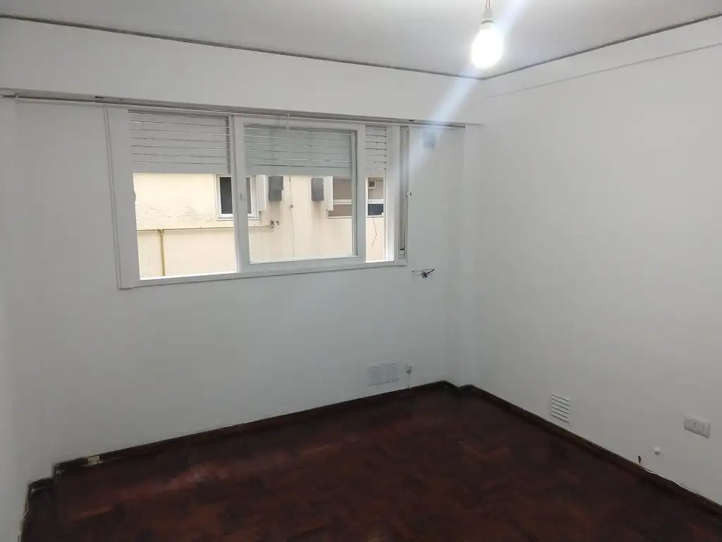 VENTA Departamento 1 Dormitorio (impecable) Entre Ríos 1500